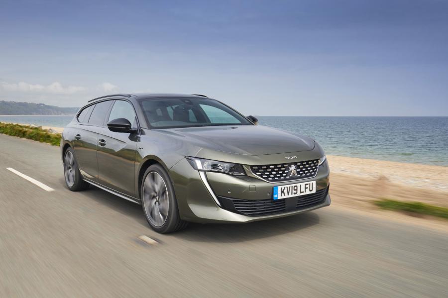  Peugeot 508 SW GT 2019 года  (UK) (фото 7 из 14)
